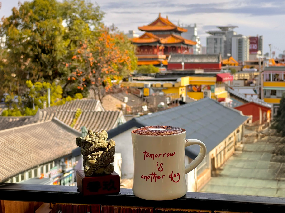 Coffee shops in hutongs