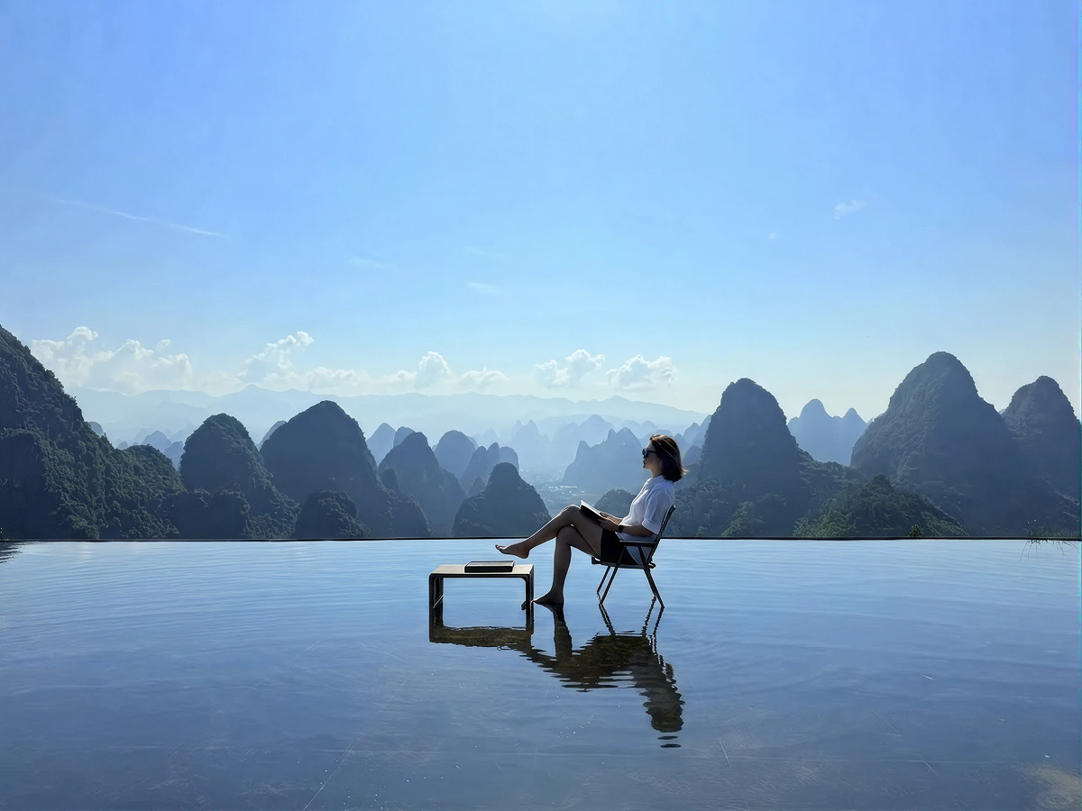 Yangshuo Sky Mirror