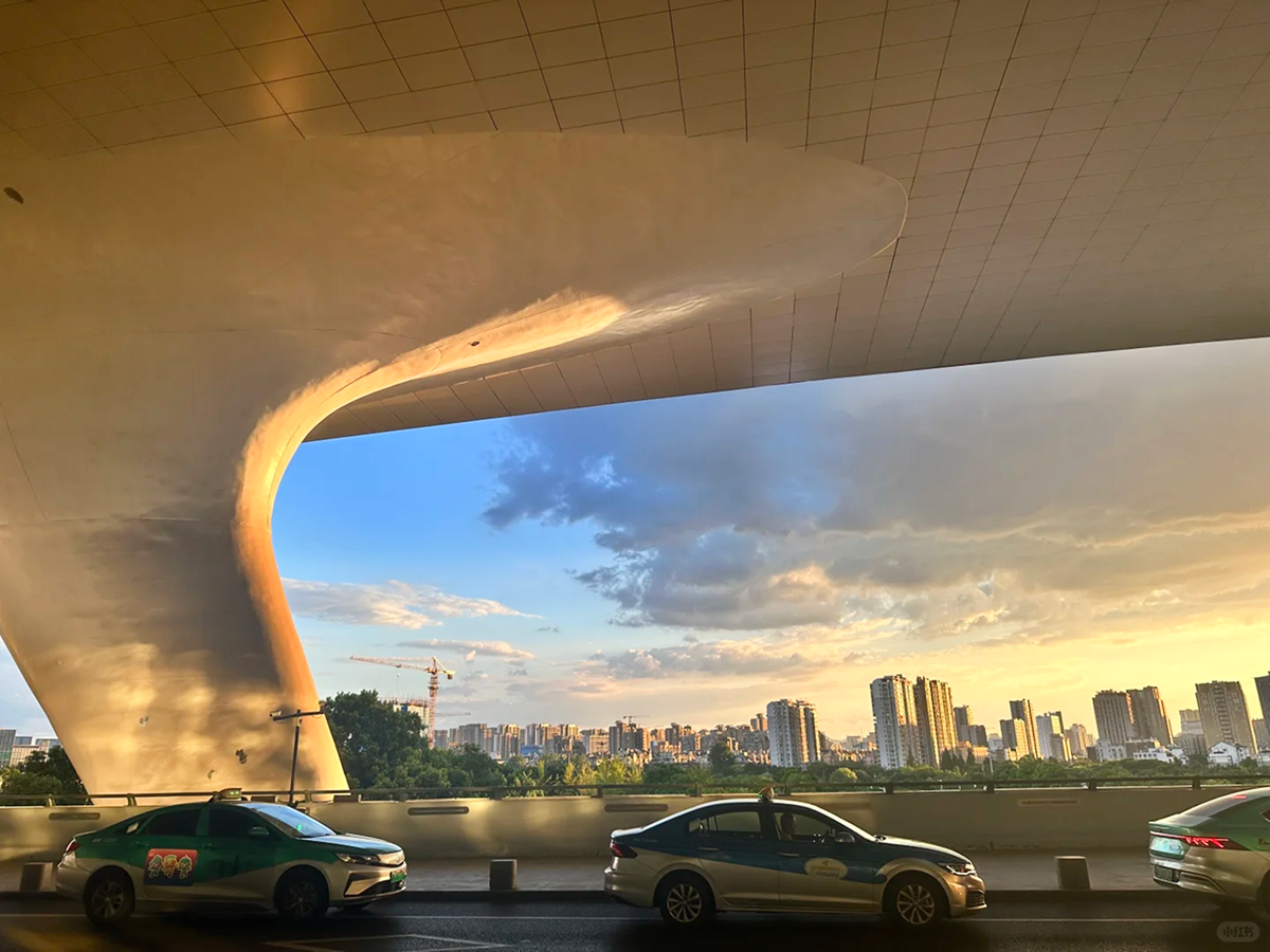 Hangzhou Train Station: Fit Transfers Around Your Tour