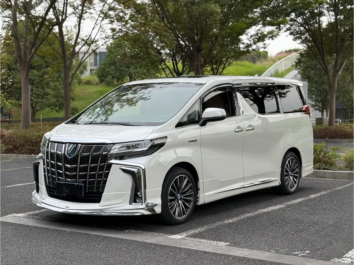 White luxury MPV used for private transfers