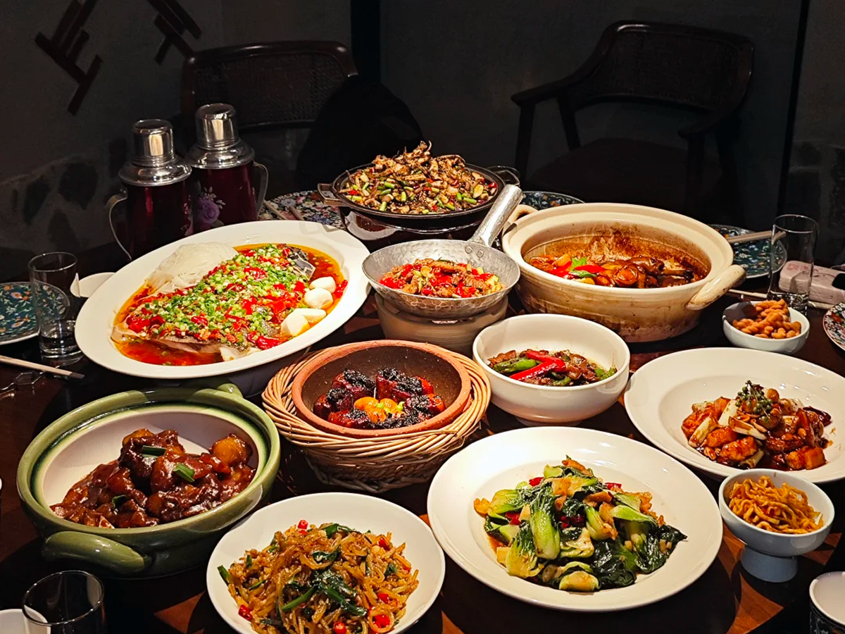 Chinese Cuisine Hunan: Order for Different Spice Tolerances
