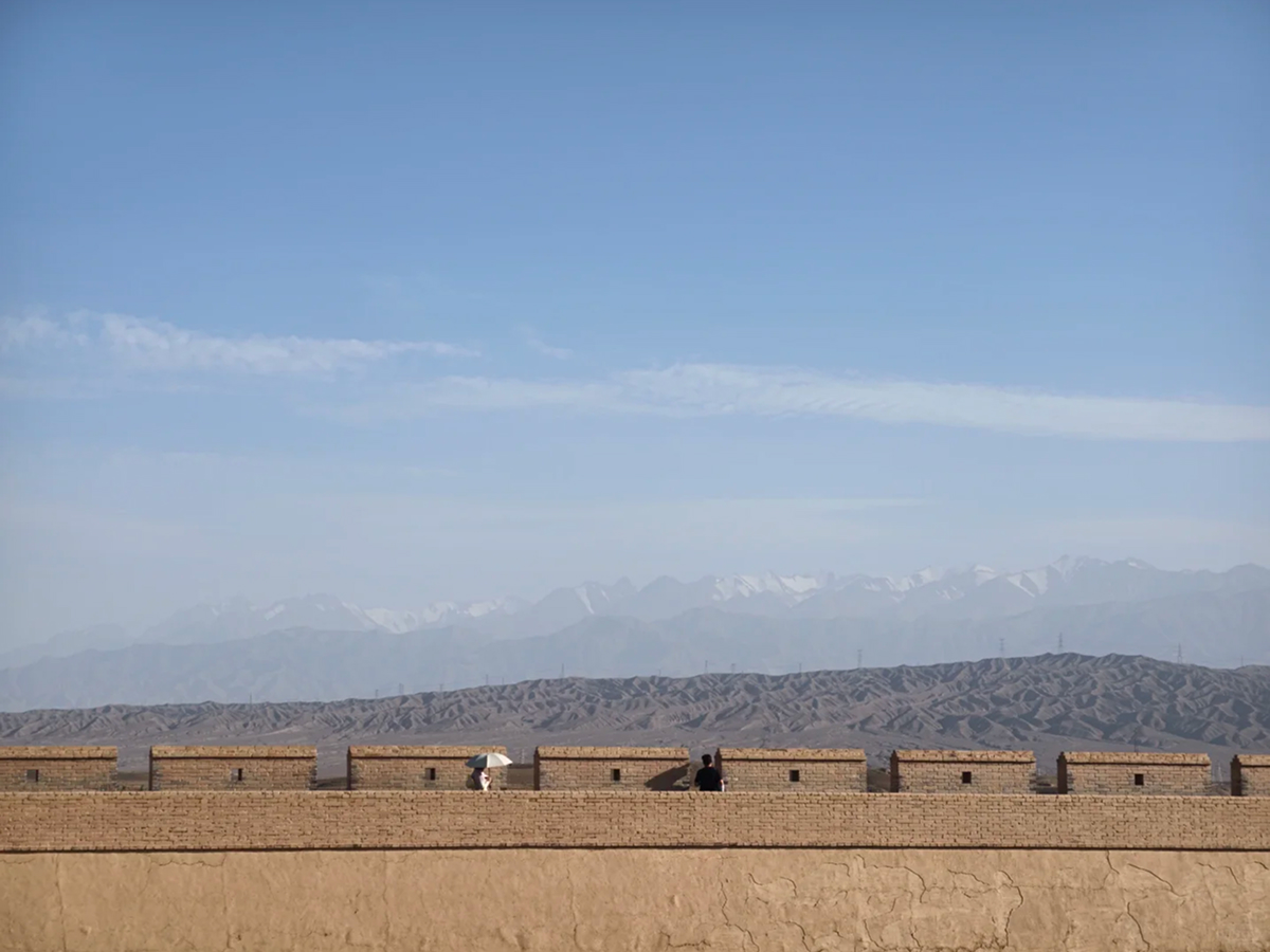 Jiayuguan Fort: Visit Order Changes What You Learn