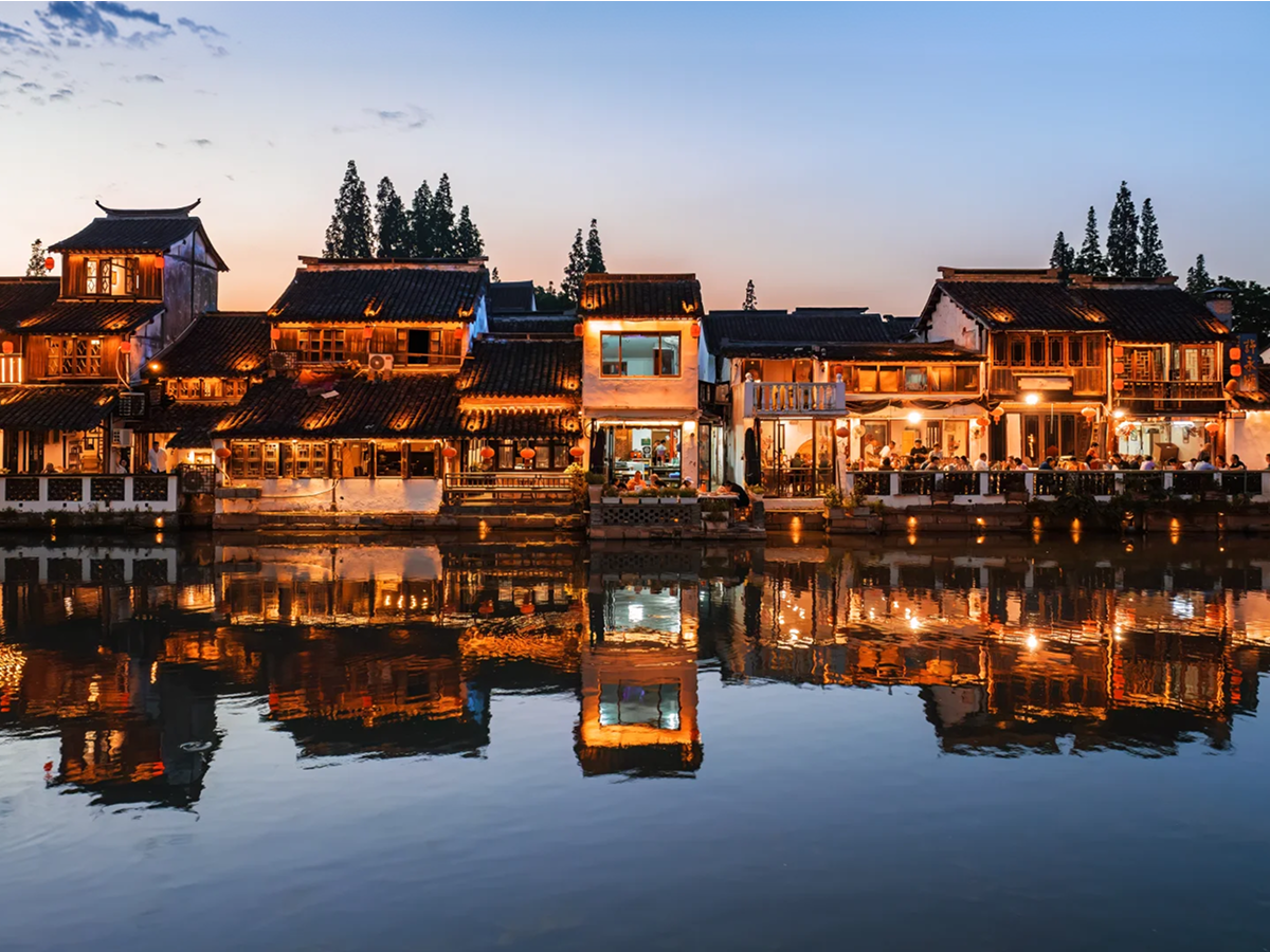 Zhujiajiao water town at night
