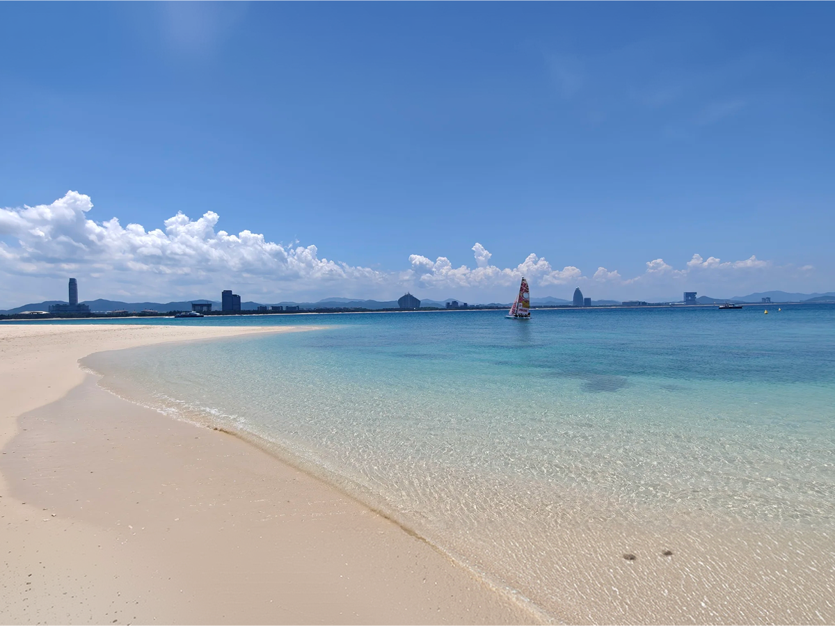 Wuzhizhou Island: What to Confirm Before Booking Transport