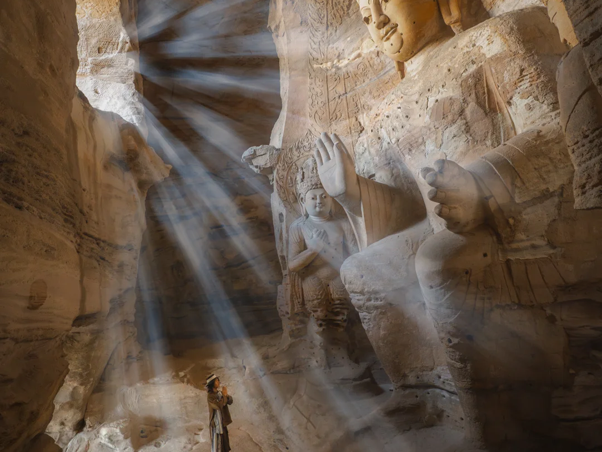 Yungang Grottoes: Plan Around Crowds and Read the Caves